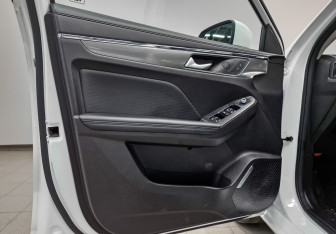 Подержанный автомобиль Haval Jolion 2023 года (19 фото)