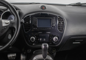 Подержанный автомобиль Nissan Juke 2011 года (14 фото)