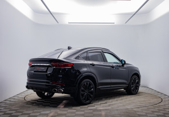 Подержанный автомобиль Geely Tugella 2024 года (5 фото)