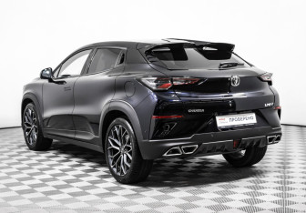 Подержанный автомобиль Changan UNI-T 2023 года (7 фото)