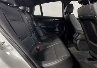 Подержанный автомобиль BMW X4 2015 года (14 фото)