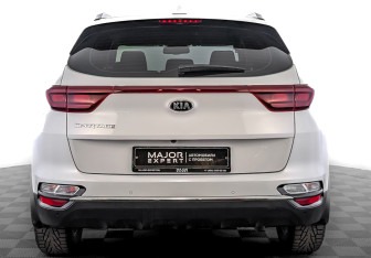 Подержанный автомобиль Kia Sportage 2021 года (6 фото)