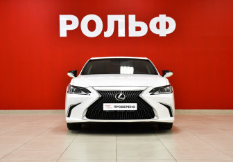 Подержанный автомобиль Lexus ES 2018 года (2 фото)