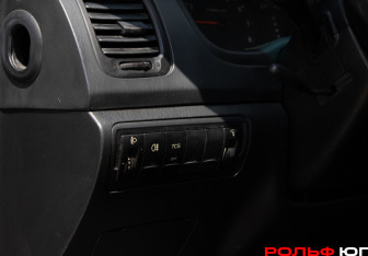 Подержанный автомобиль Hyundai Sonata 2008 года (14 фото)