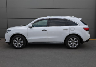 Подержанный автомобиль Acura MDX 2014 года (7 фото)