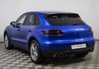 Подержанный автомобиль Porsche Macan 2016 года (7 фото)