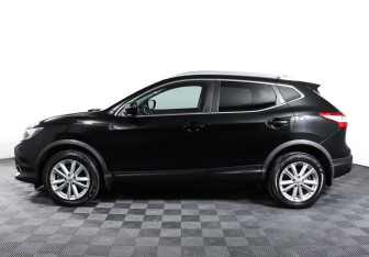 Подержанный автомобиль Nissan Qashqai 2017 года (3 фото)