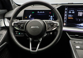 Подержанный автомобиль Haval F7 2024 года (9 фото)