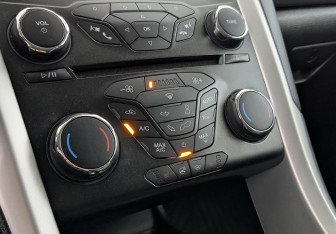 Подержанный автомобиль Ford Mondeo Sedan 2018 года (14 фото)