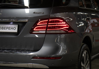 Подержанный автомобиль Mercedes-Benz GLE 2017 года (24 фото)