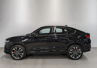 Подержанный автомобиль Geely Tugella 2023 года (8 фото)