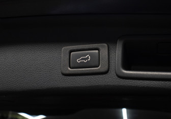 Подержанный автомобиль Subaru Forester Suv 2017 года (18 фото)