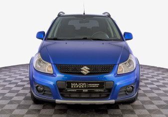 Подержанный автомобиль Suzuki SX4 Hatchback 2012 года (2 фото)