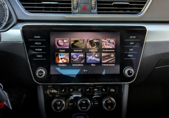 Подержанный автомобиль Skoda Superb Liftback 2018 года (15 фото)