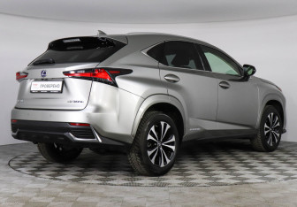 Подержанный автомобиль Lexus NX 2021 года (5 фото)