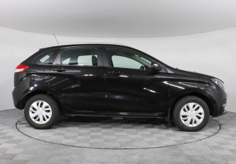 Подержанный автомобиль LADA (ВАЗ) XRAY 2021 года (4 фото)