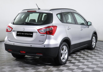 Подержанный автомобиль Suzuki SX4 Hatchback 2018 года (3 фото)