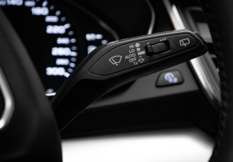 Подержанный автомобиль Audi Q5 2017 года (16 фото)