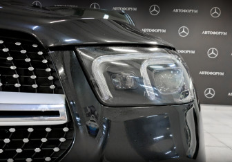 Подержанный автомобиль Mercedes-Benz GLE 2022 года (17 фото)