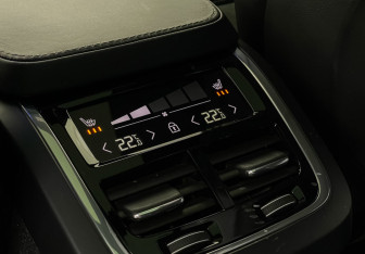 Подержанный автомобиль Volvo XC90 2019 года (47 фото)