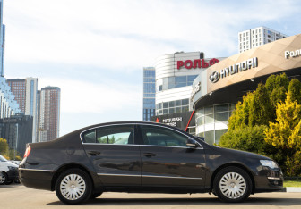 Подержанный автомобиль Volkswagen Passat Sedan 2008 года (3 фото)
