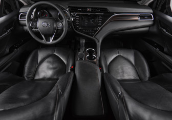 Подержанный автомобиль Toyota Camry Sedan 2019 года (13 фото)