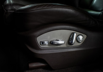 Подержанный автомобиль Porsche Macan 2014 года (23 фото)