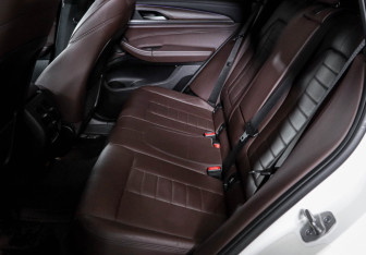 Подержанный автомобиль BMW X3 2021 года (10 фото)