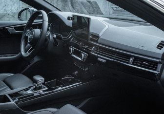 Подержанный автомобиль Audi A5 Liftback 2020 года (9 фото)