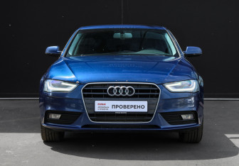 Подержанный автомобиль Audi A4 Sedan 2012 года (2 фото)