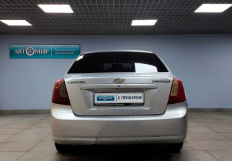 Подержанный автомобиль Chevrolet Lacetti Sedan 2008 года (6 фото)