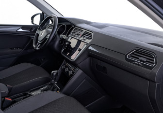 Подержанный автомобиль Volkswagen Tiguan 2018 года (13 фото)