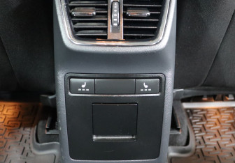 Подержанный автомобиль Skoda Octavia Liftback 2013 года (23 фото)