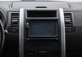 Подержанный автомобиль Nissan X-Trail 2013 года (14 фото)