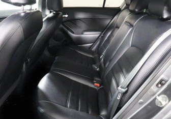 Подержанный автомобиль Kia Cerato Sedan 2015 года (12 фото)