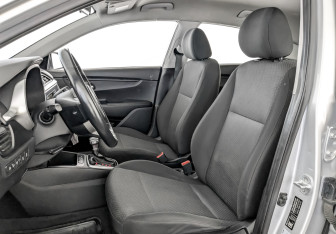 Подержанный автомобиль Kia Rio Hatchback 2021 года (20 фото)