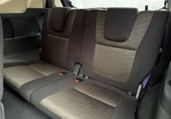 Подержанный автомобиль Mitsubishi Xpander 2022 года (12 фото)