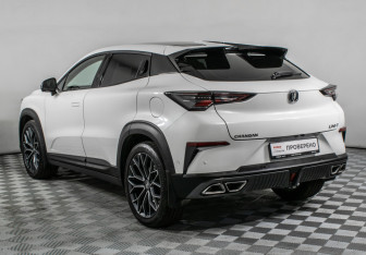 Подержанный автомобиль Changan UNI-T 2024 года (7 фото)