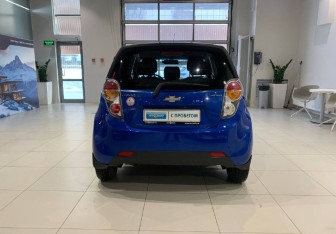 Подержанный автомобиль Chevrolet Spark 2012 года (5 фото)
