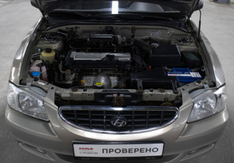 Подержанный автомобиль Hyundai Accent Sedan 2009 года (9 фото)