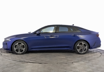 Подержанный автомобиль Kia K5 2020 года (8 фото)
