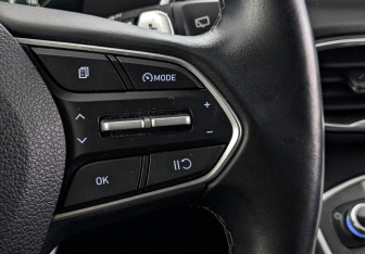 Подержанный автомобиль Hyundai Santa Fe 2022 года (30 фото)