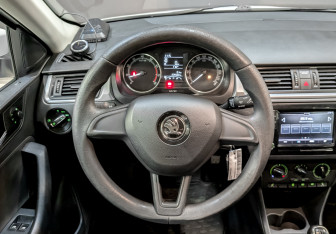 Подержанный автомобиль Skoda Rapid Liftback 2019 года (22 фото)