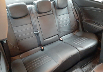 Подержанный автомобиль Renault Fluence 2013 года (12 фото)