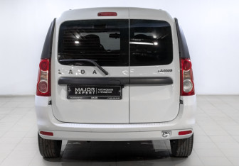 Подержанный автомобиль LADA (ВАЗ) Largus Wagon 2024 года (6 фото)