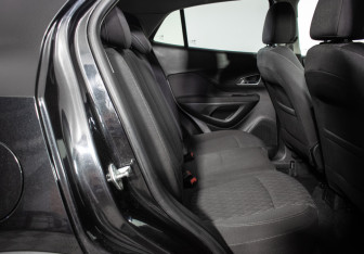 Подержанный автомобиль Opel Mokka 2014 года (12 фото)