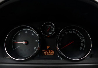 Подержанный автомобиль Opel Antara 2013 года (15 фото)