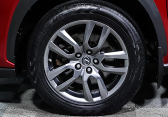 Подержанный автомобиль Lexus NX 2018 года (15 фото)