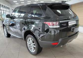 Подержанный автомобиль Land Rover Range Rover Sport 2014 года (7 фото)