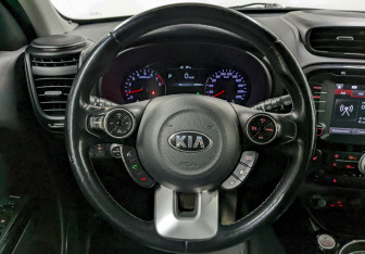Подержанный автомобиль Kia Soul 2017 года (25 фото)